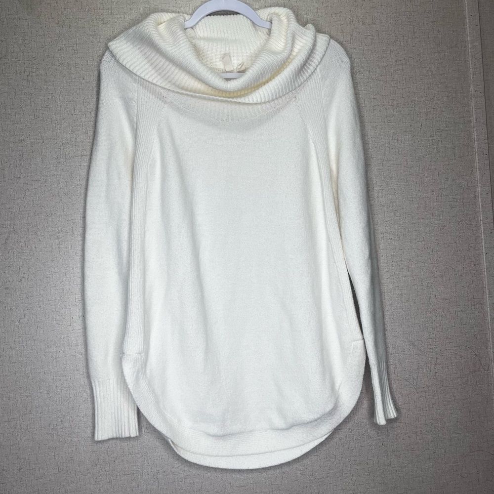 Anthropologie Women’s XS Creamy White Tunic Sweater Cowl Turtleneck Soft Long